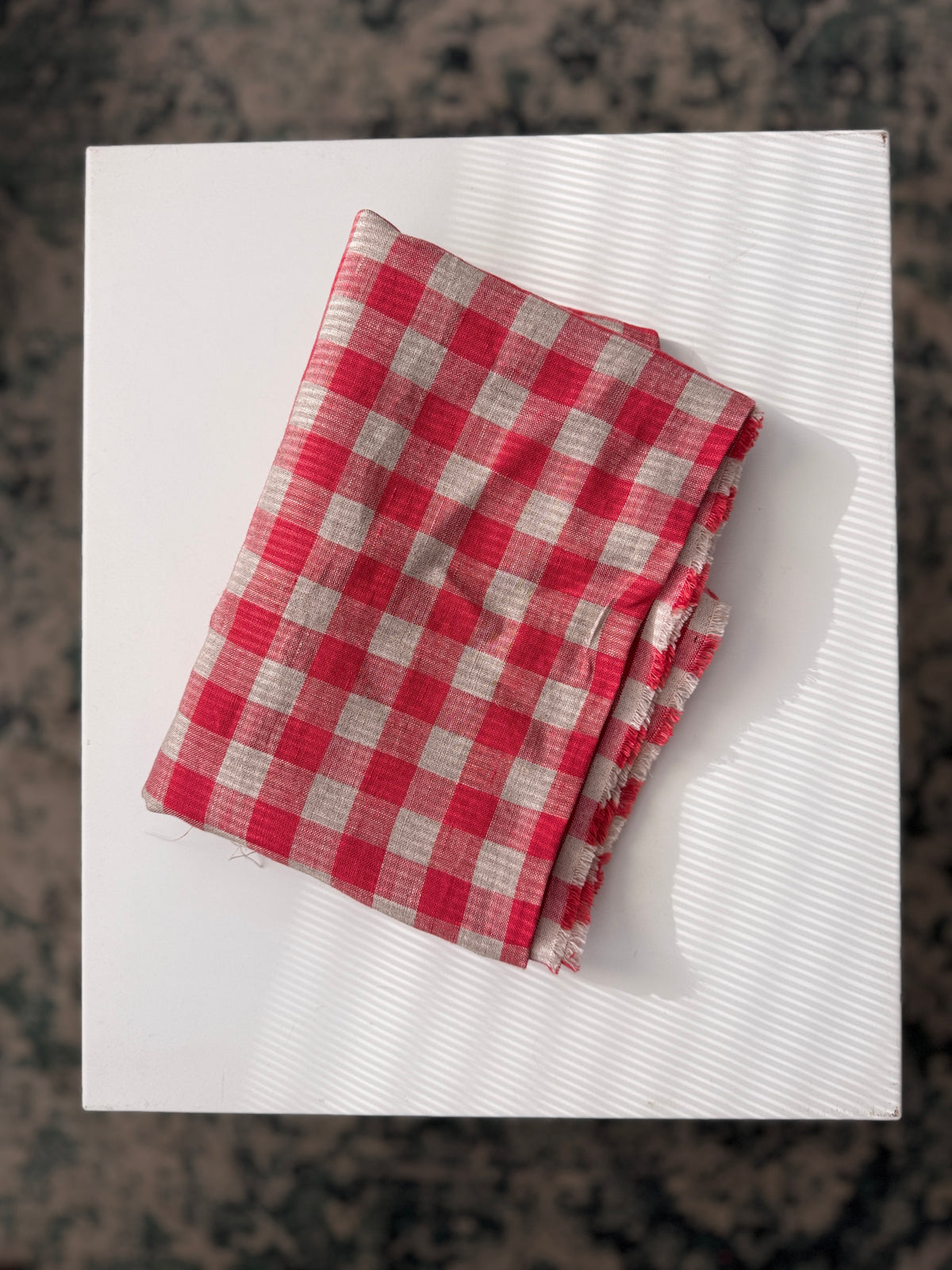 100% Natural Linen Fabric – Factory Remnant / Craft Piece - RED CHECKS 70 x 140 cm
