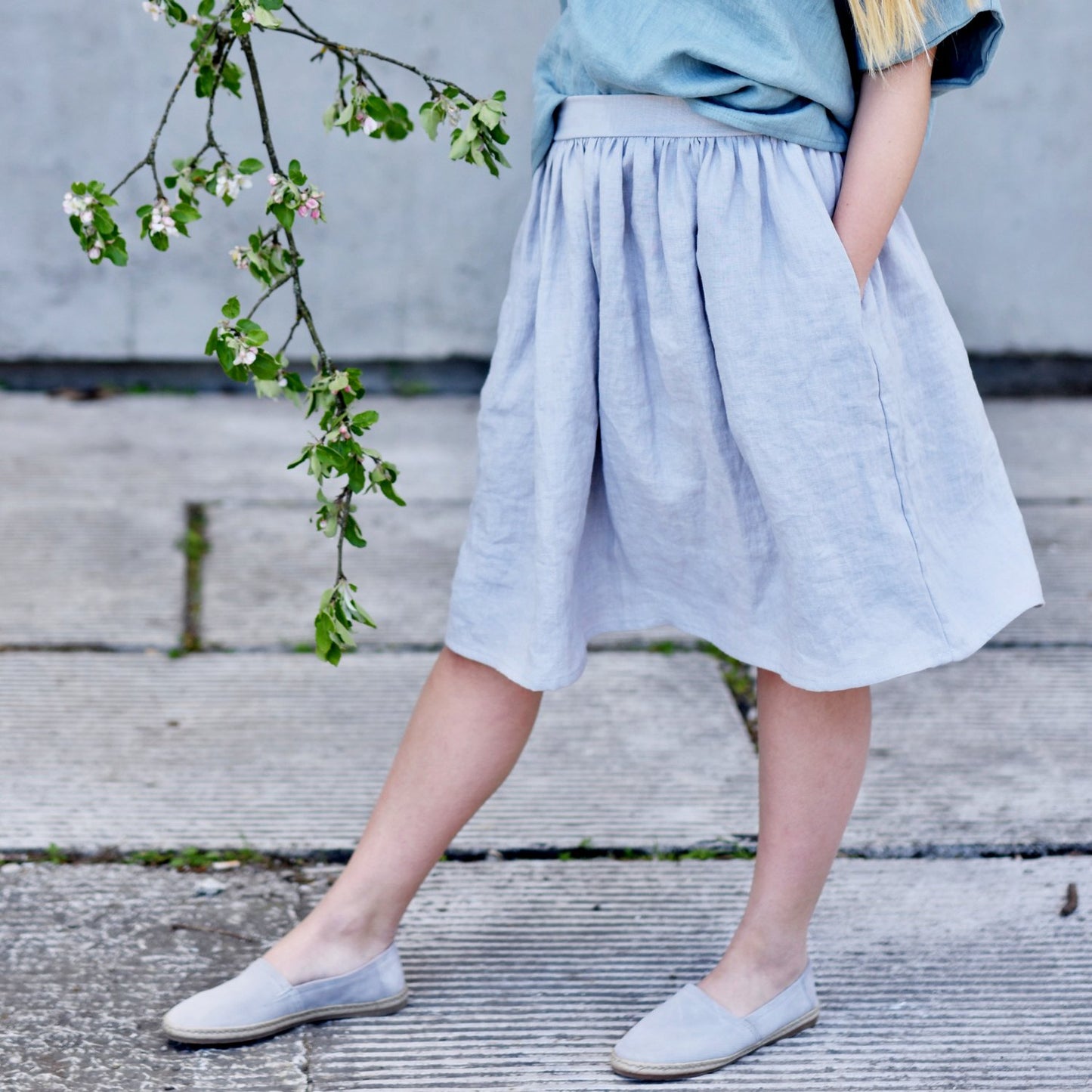 WOMAN'S LINEN SKIRT