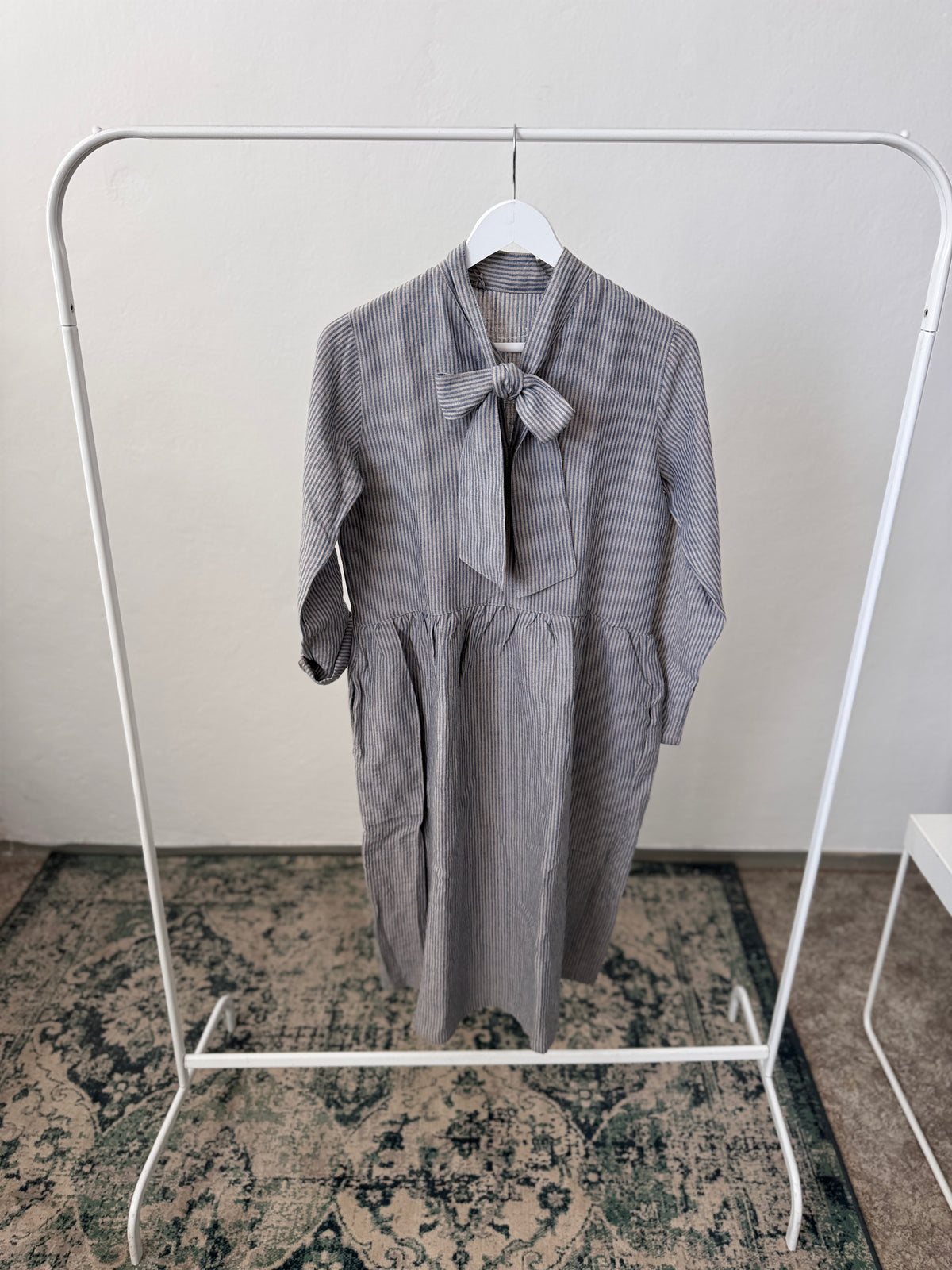 Women's dress Carol