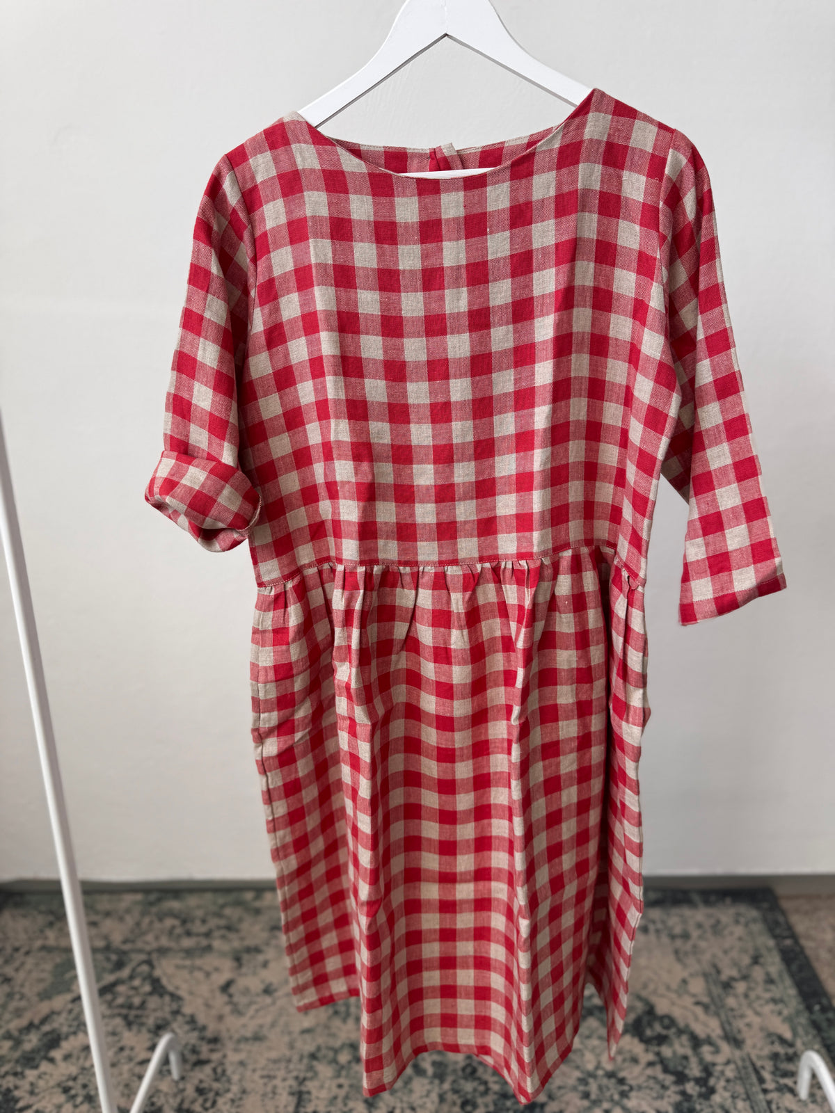 Women dress 3/4 sleeves, red checks M/L