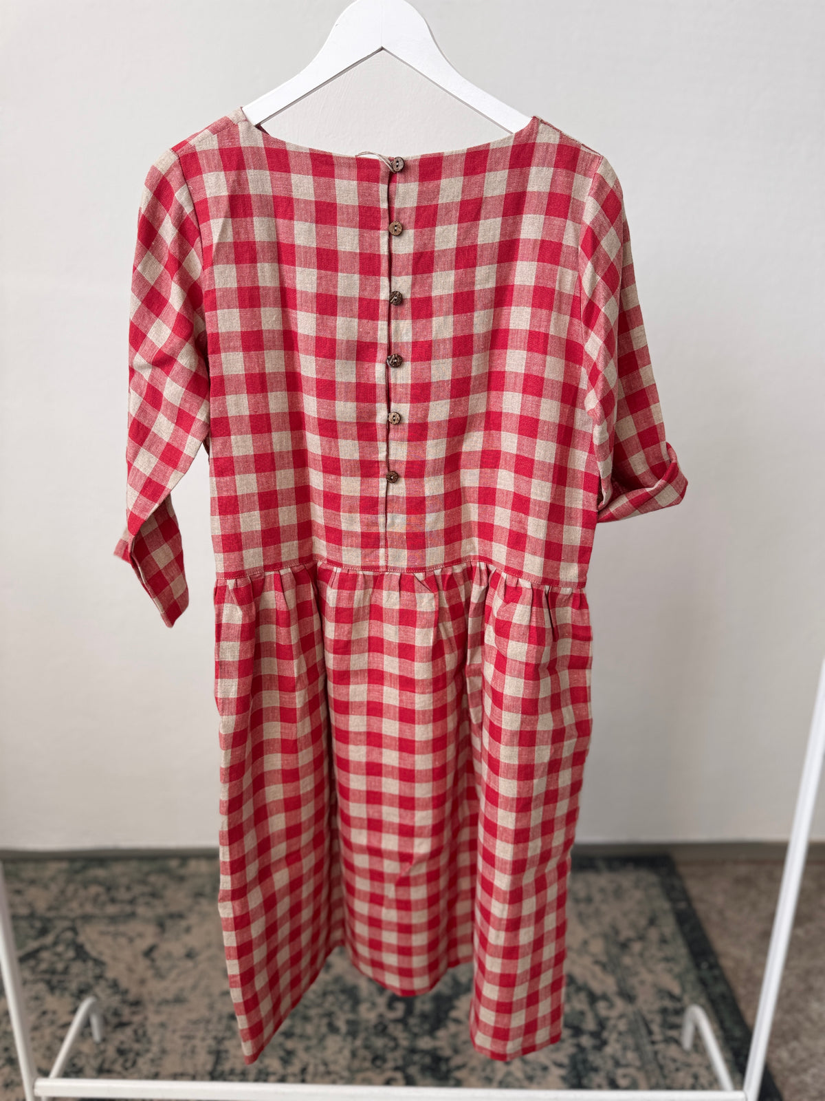Women dress 3/4 sleeves, red checks M/L