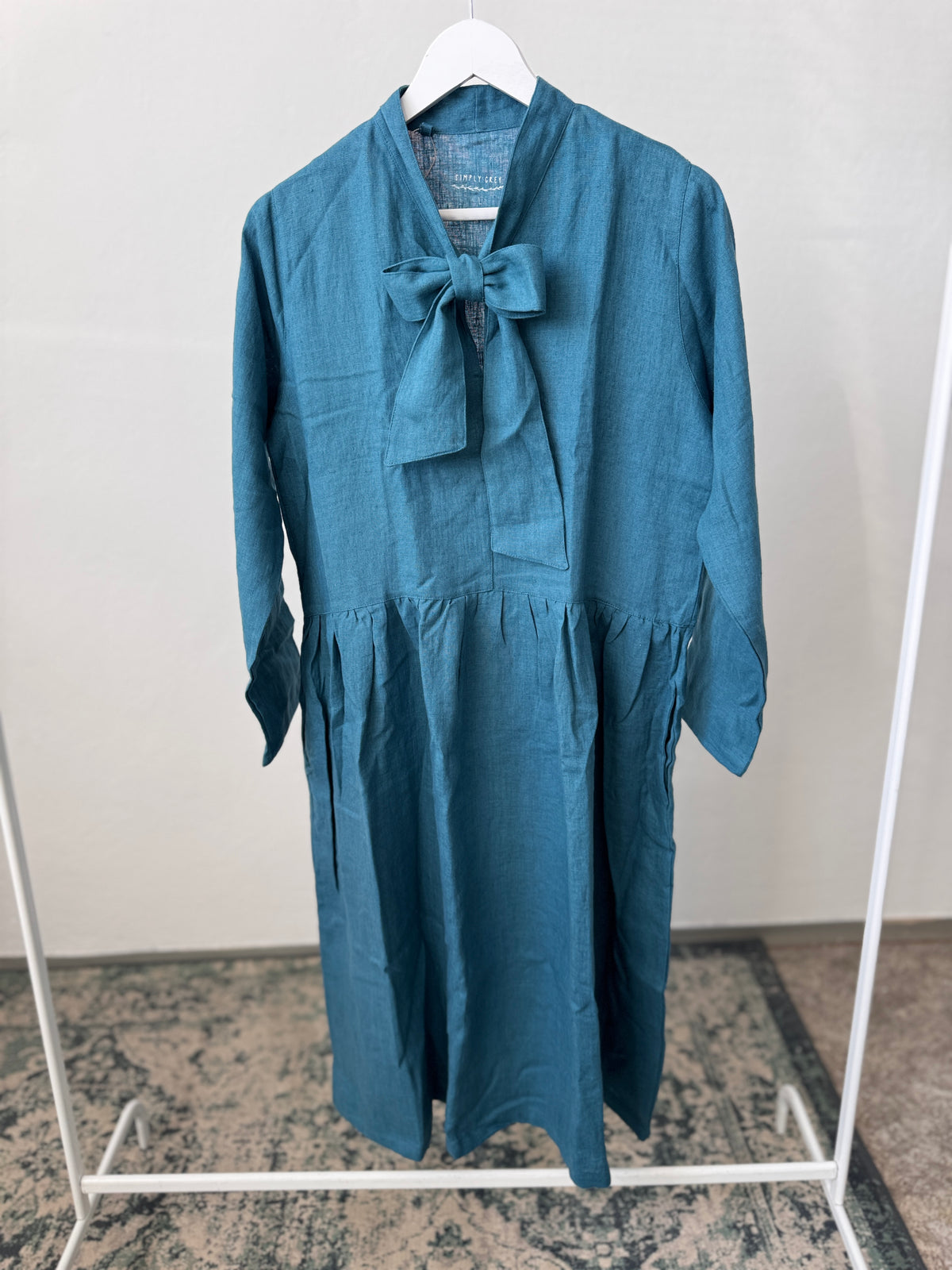 Women's dress Carol