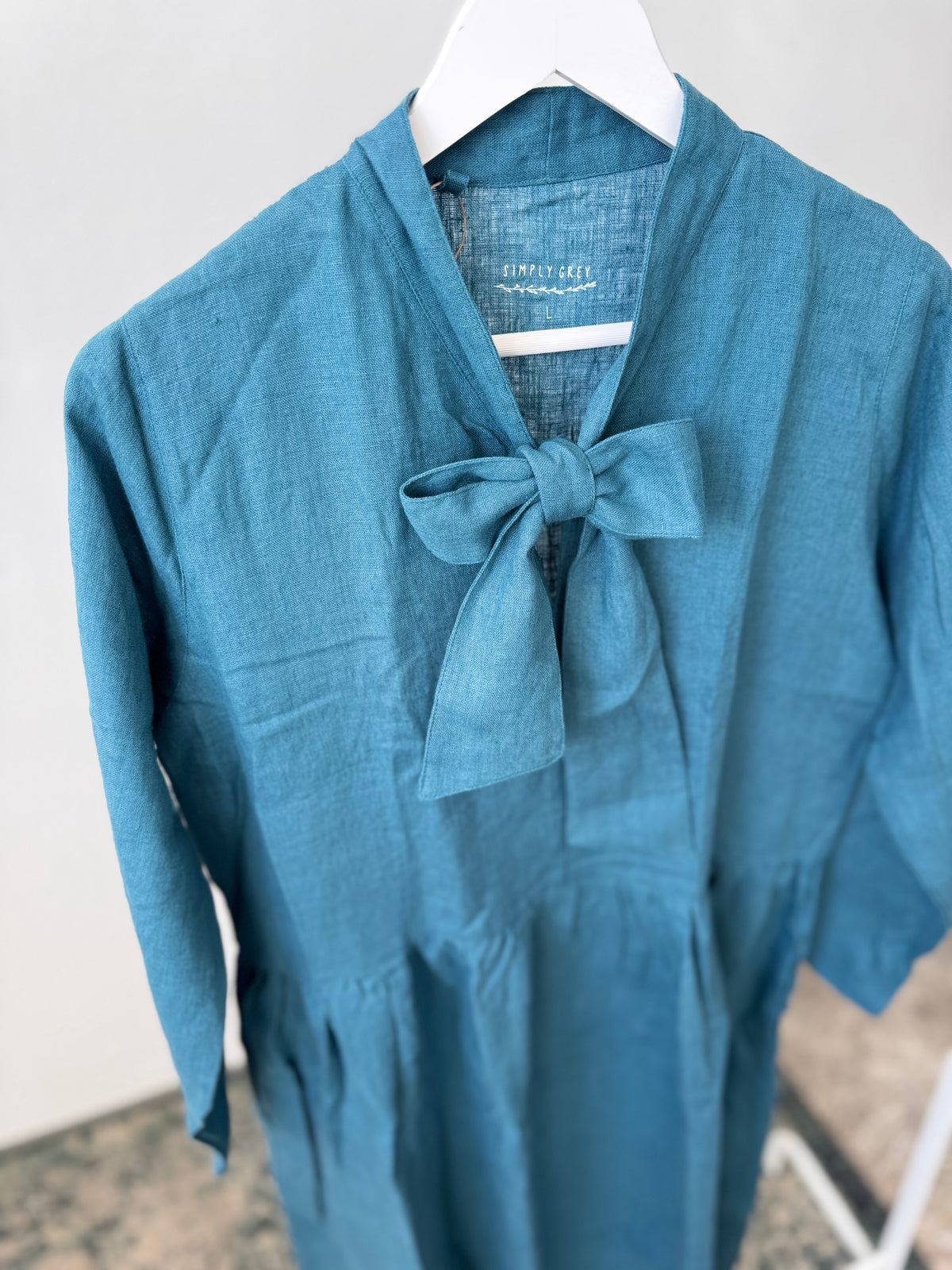 Women's dress Carol