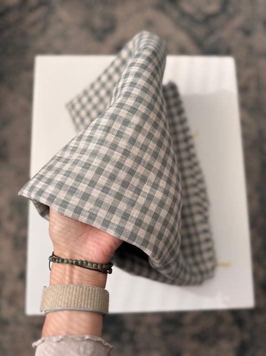 100% Natural Linen Fabric – Factory Remnant / Craft Piece - GREEN CHECK 240 x 140 cm