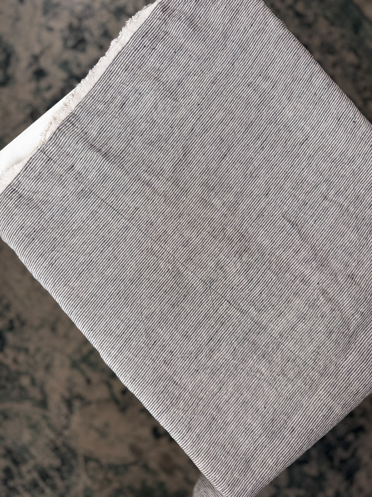 100% Linen Fabric – Factory Remnant -STRIPES, 70 x 140 cm - KAZ - zatkaná čierna niť