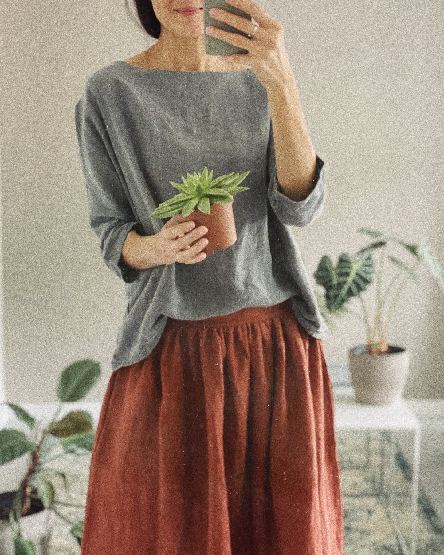 WOMAN'S LINEN SKIRT