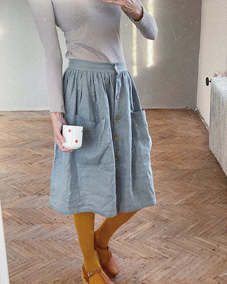 Women's linen skirt with buttons