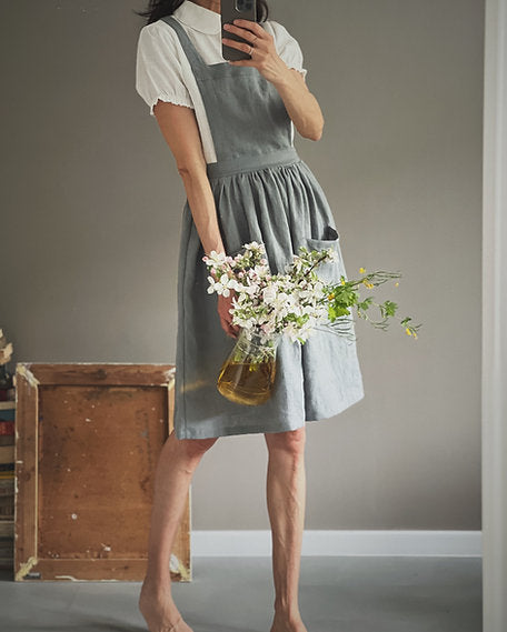 Women's linen skirt with braces