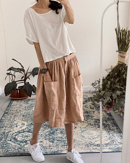 Women's linen skirt with buttons