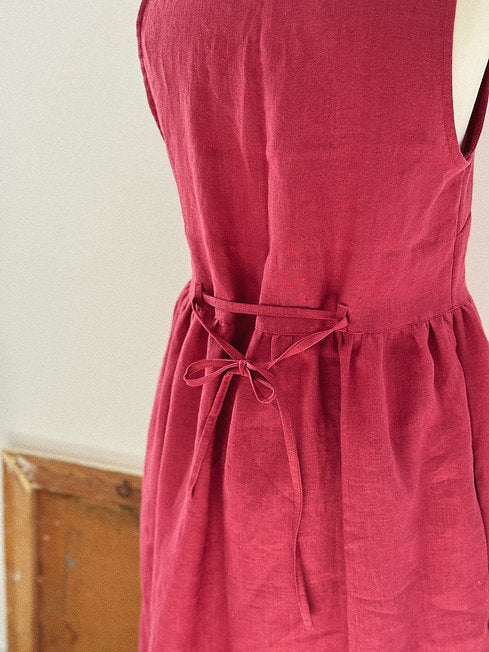 Customization of a dress - waist tie
